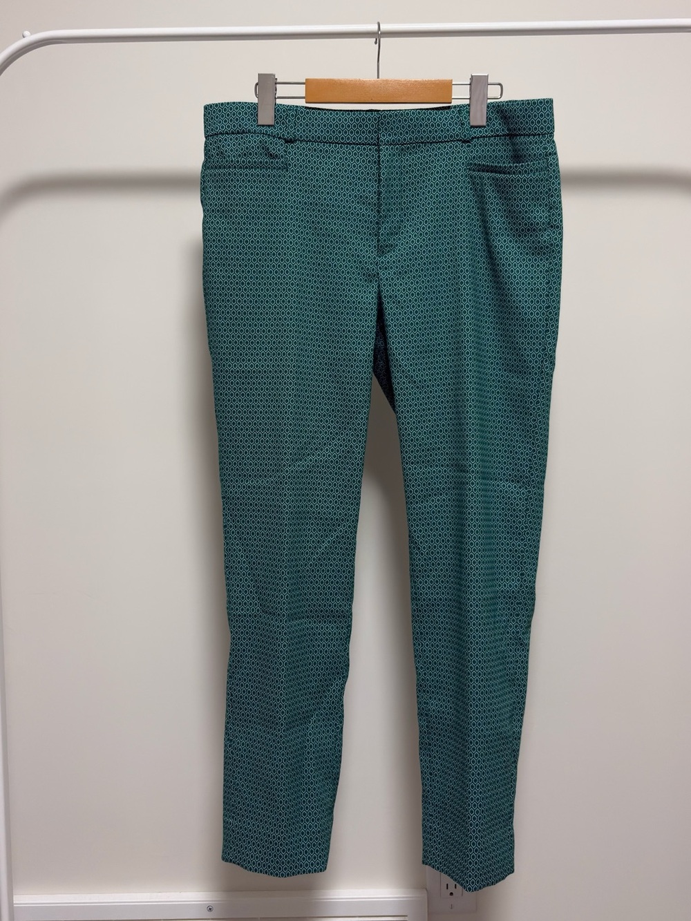 Banana Republic Green Geometric Print Sloan Fit Ankle Pants
